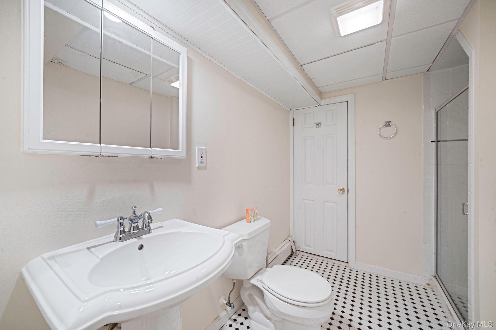24 Locust Road Wading River, NY 11792 - Photo 26 of 36