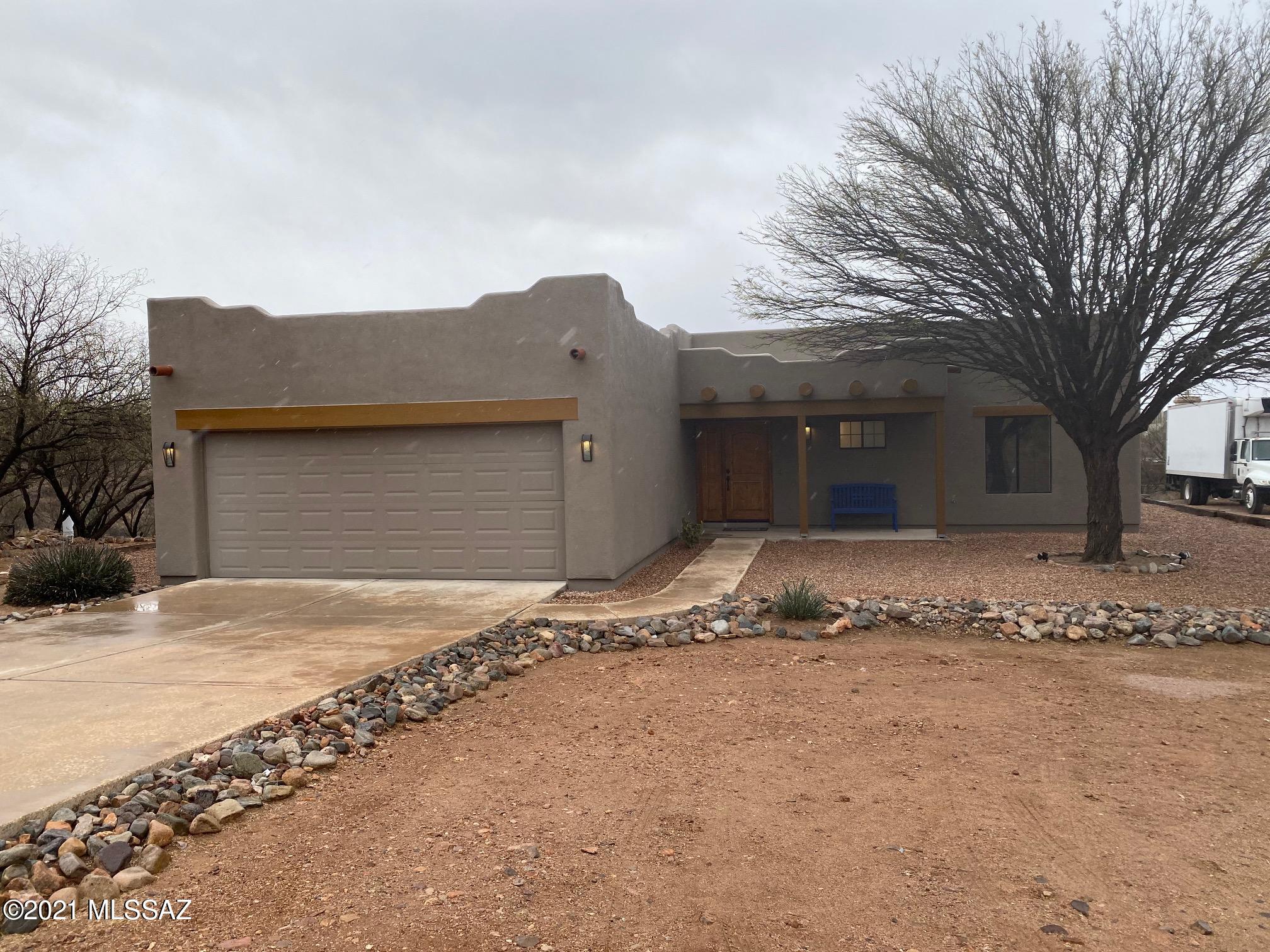 11 Kent Avenue Rio Rico, AZ 85648 - Photo 3 of 27