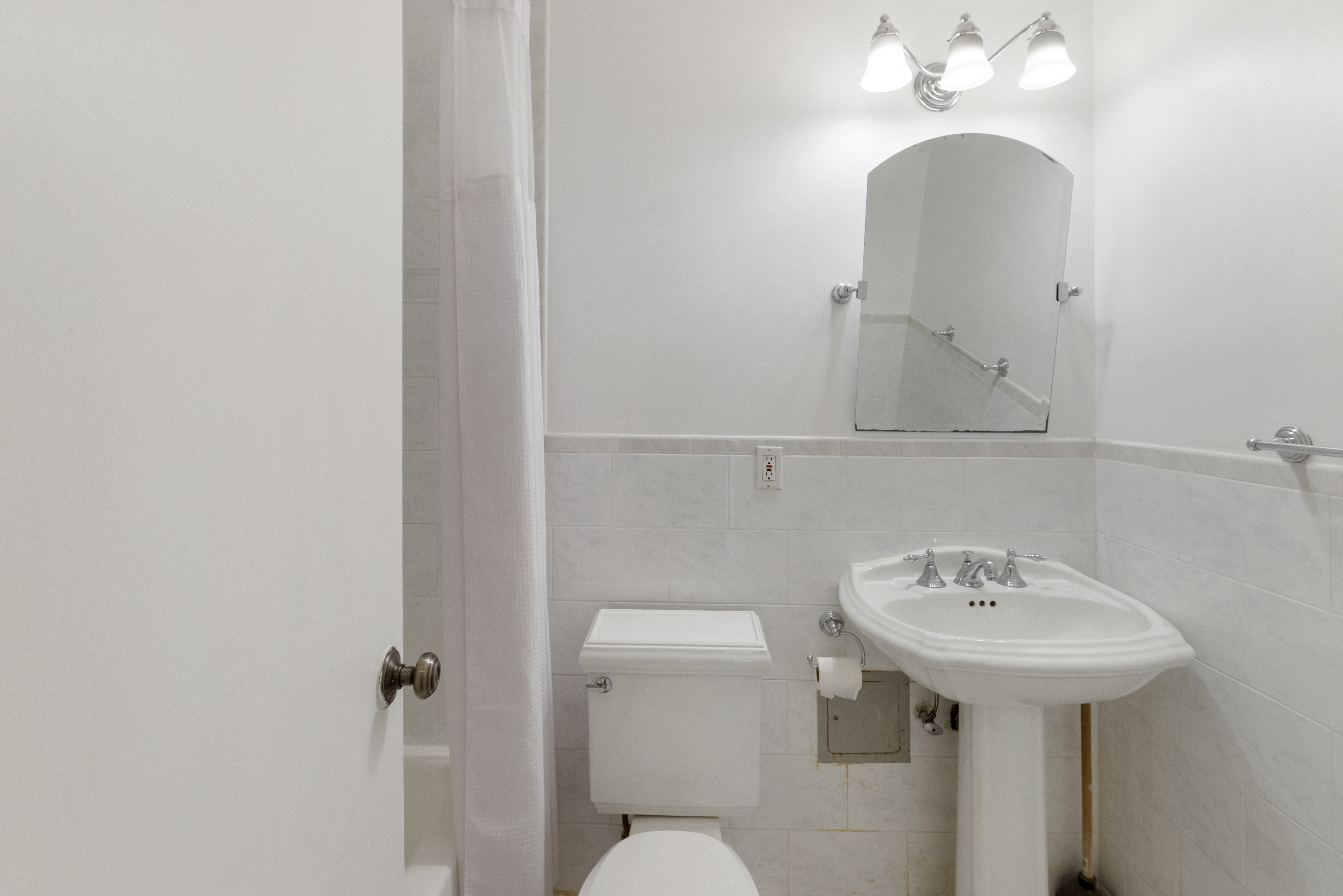 137 West 110th Street, Unit 1B Manhattan, NY 10026 - Photo 7 of 10