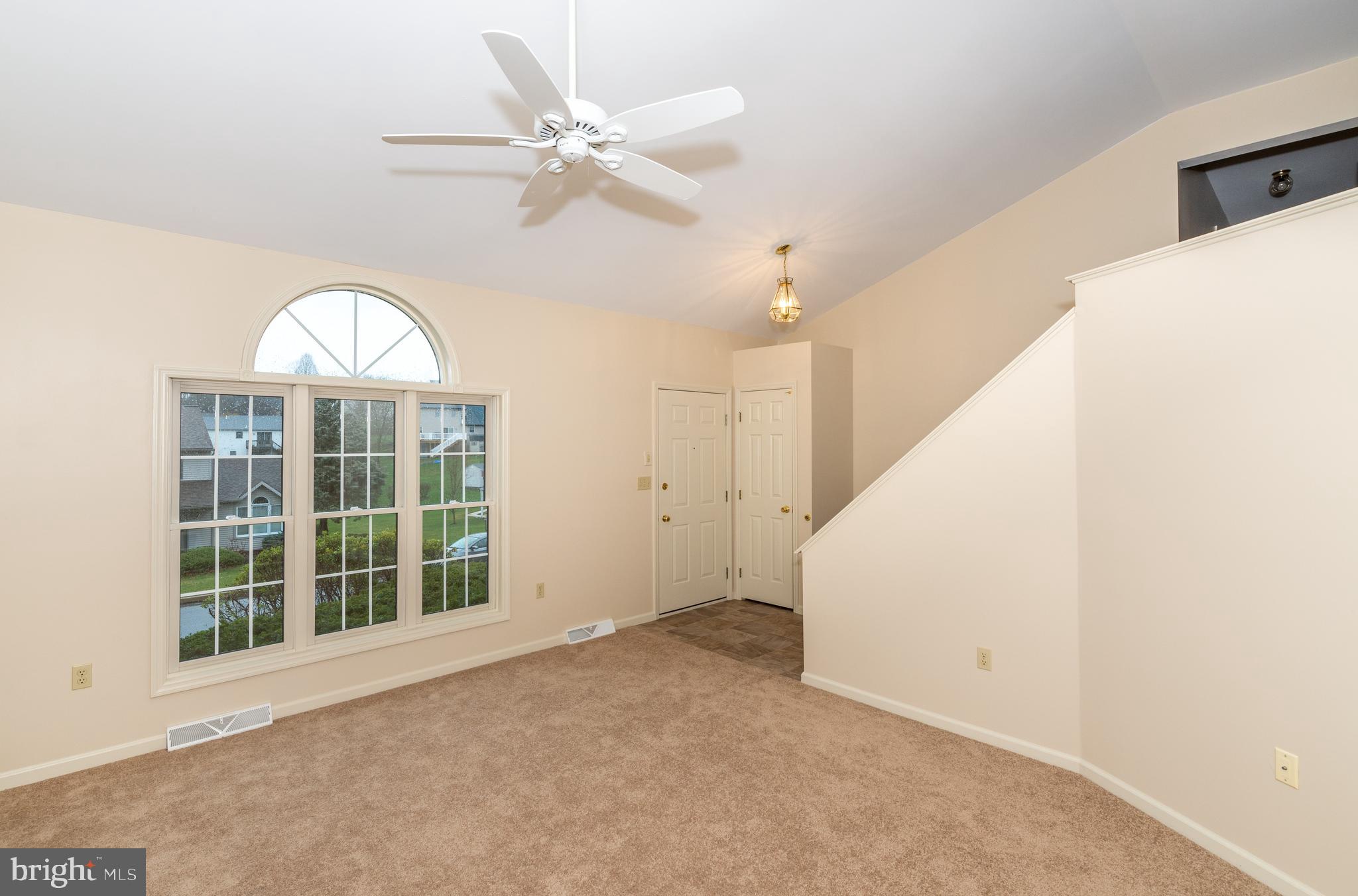 13 Wade Drive Lititz, PA 17543 - Photo 4 of 25