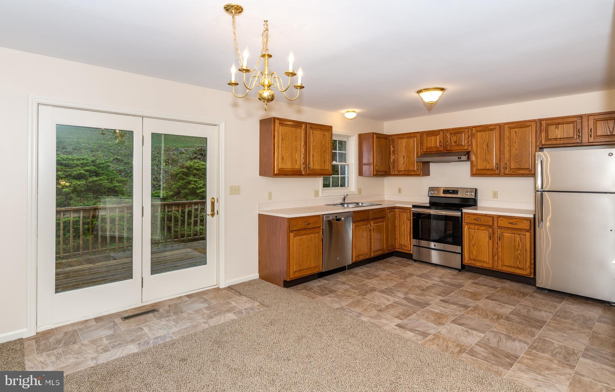 13 Wade Drive Lititz, PA 17543 - Photo 7 of 25
