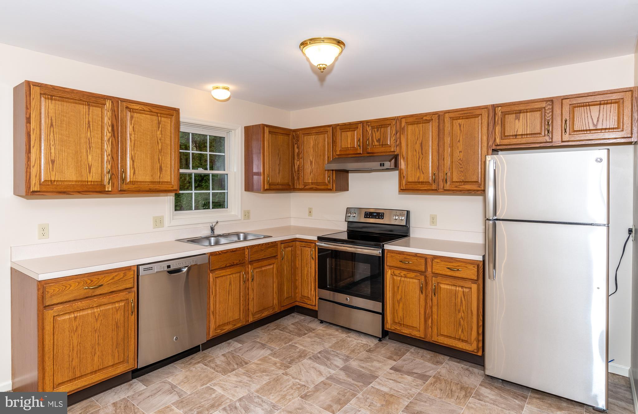 13 Wade Drive Lititz, PA 17543 - Photo 8 of 25