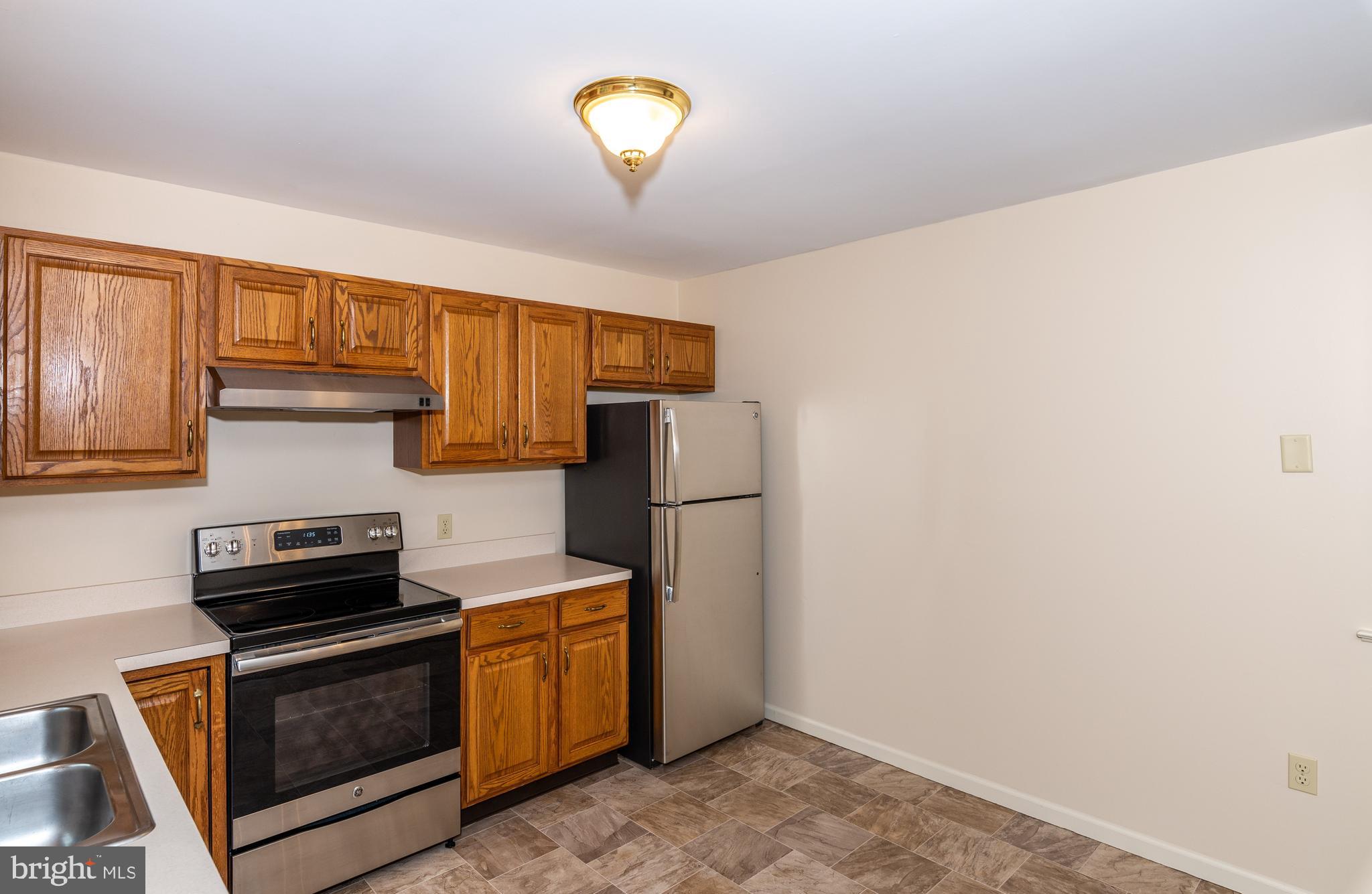 13 Wade Drive Lititz, PA 17543 - Photo 9 of 25