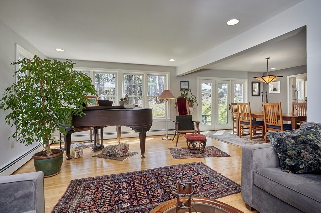 98 Baker Hill Road Northampton, MA 01062 - Photo 8 of 42 Gallery Image 8