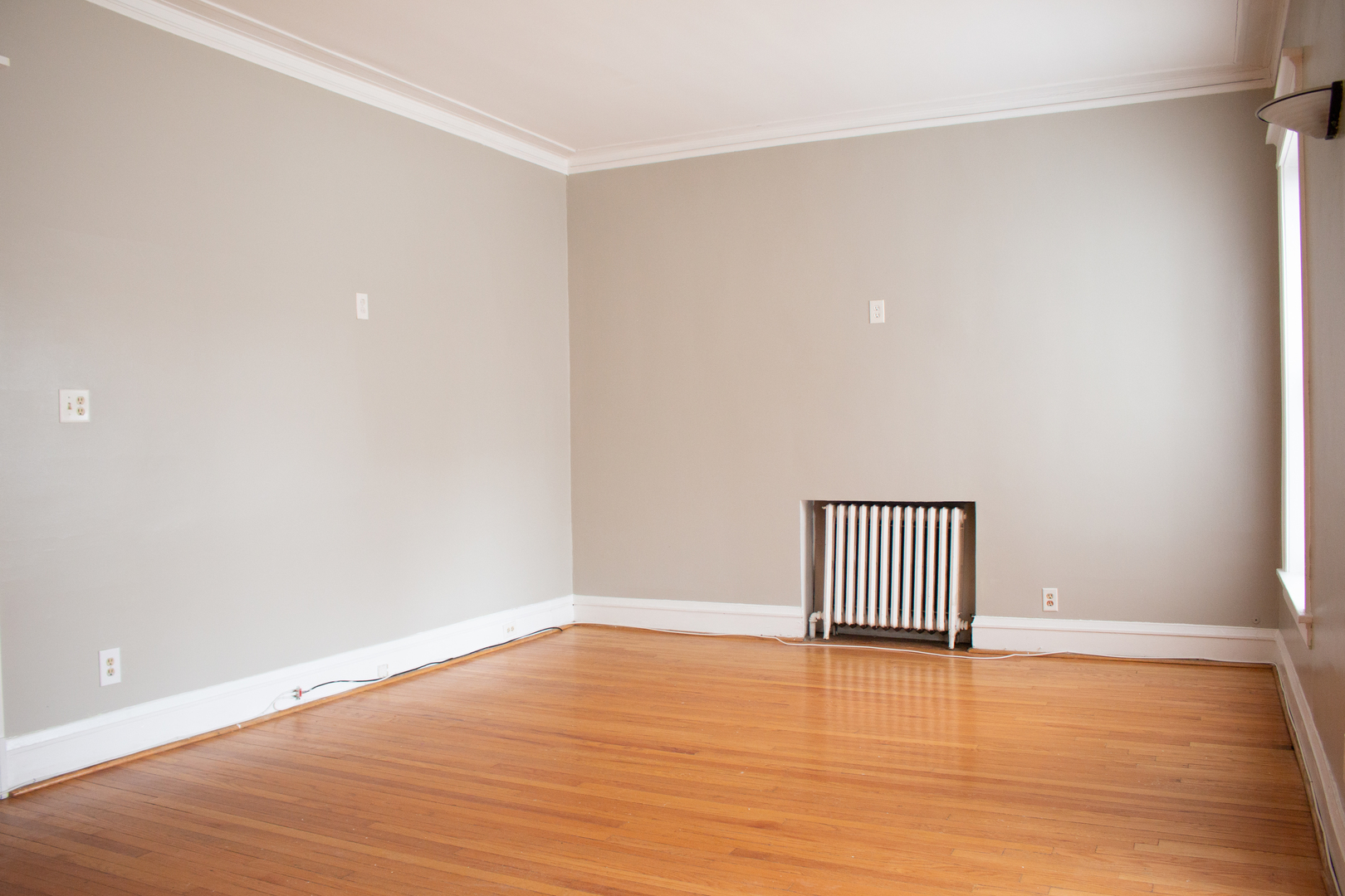 7027 North Ridge Boulevard, Unit 1 Chicago, IL 60645 - Photo 2 of 25