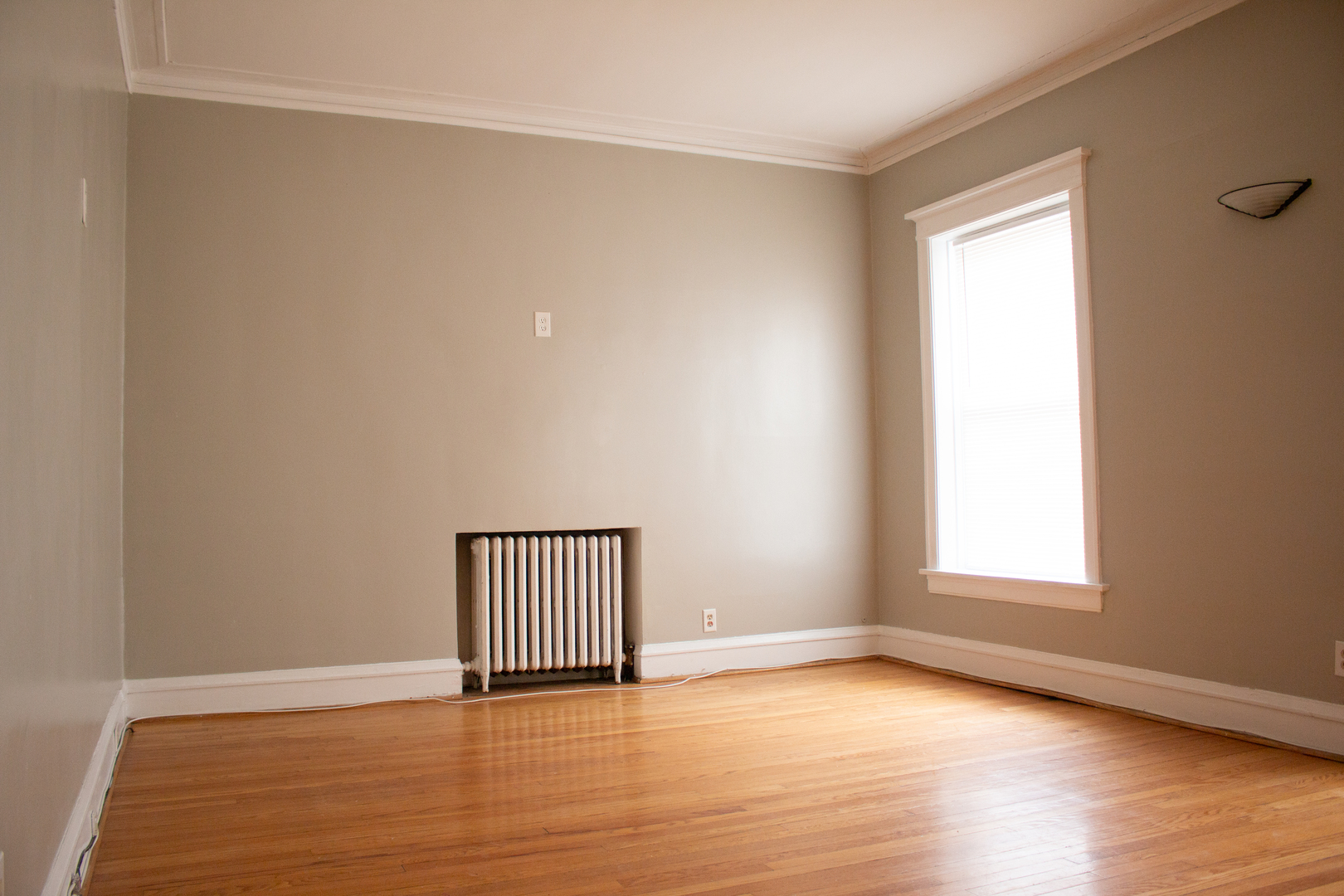 7027 North Ridge Boulevard, Unit 1 Chicago, IL 60645 - Photo 5 of 25