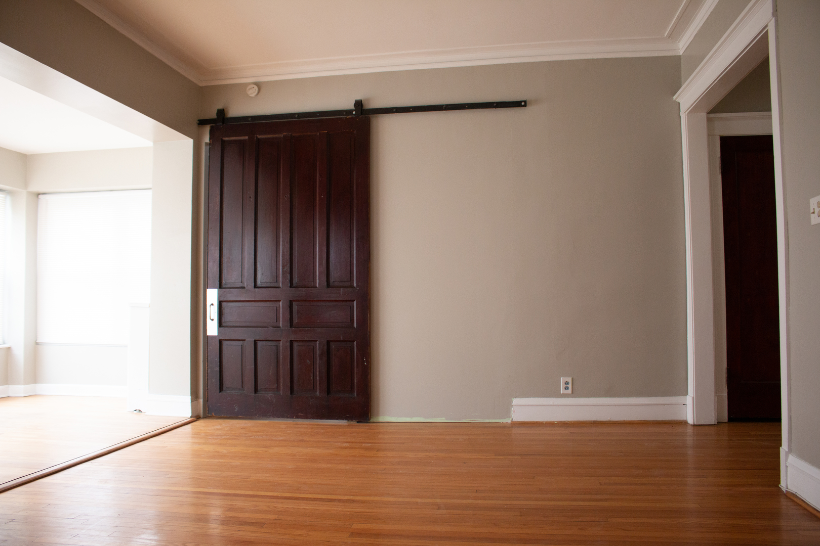 7027 North Ridge Boulevard, Unit 1 Chicago, IL 60645 - Photo 6 of 25