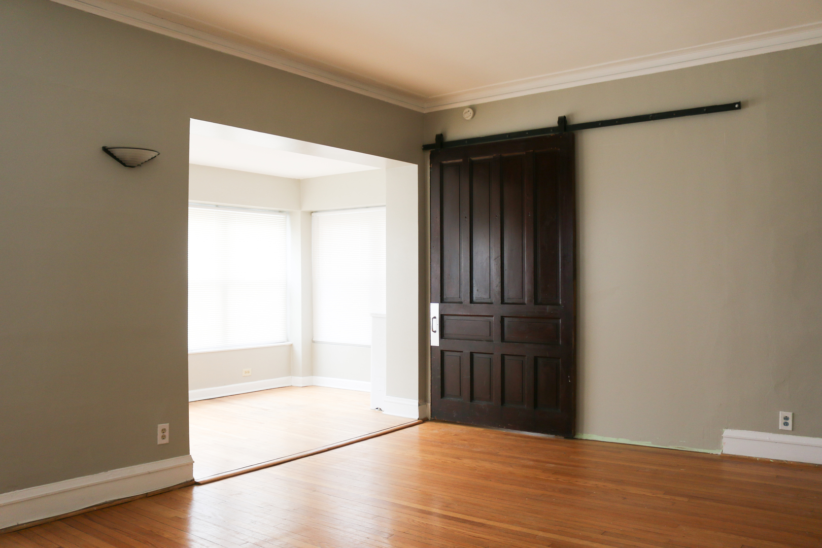 7027 North Ridge Boulevard, Unit 1 Chicago, IL 60645 - Photo 7 of 25