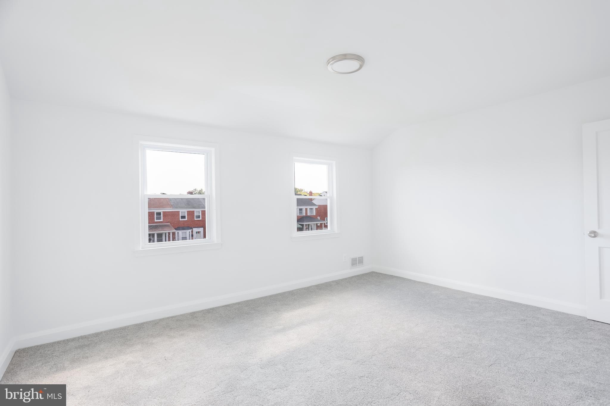 1046 Middlesex Road Essex, MD 21221 - Photo 6 of 19 Gallery Image 6