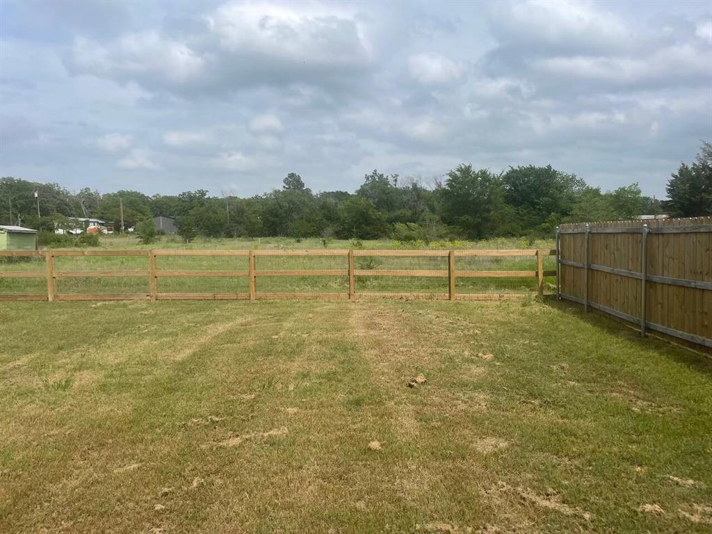 4918 Farris Road Denton, TX 76208 - Photo 26 of 28 a view of outdoor space with green space