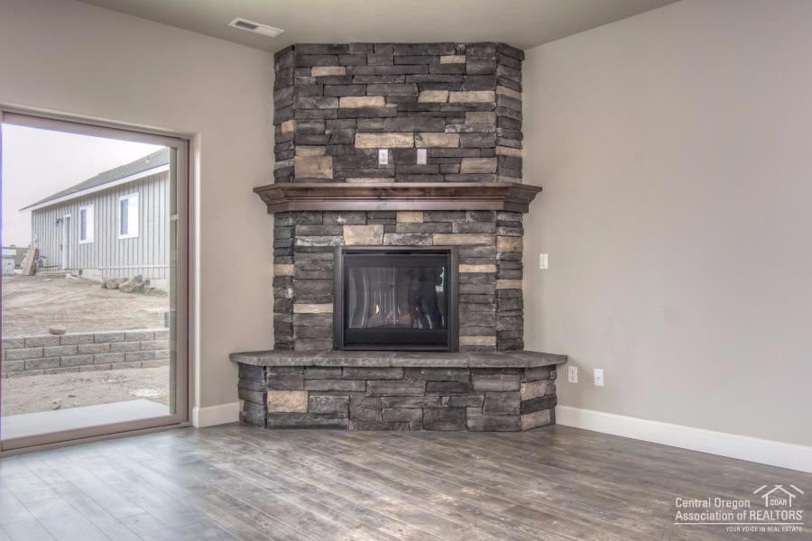 62905 Northeast Daniel Road Bend, OR 97701 - Photo 22 of 22 Gallery Image 22