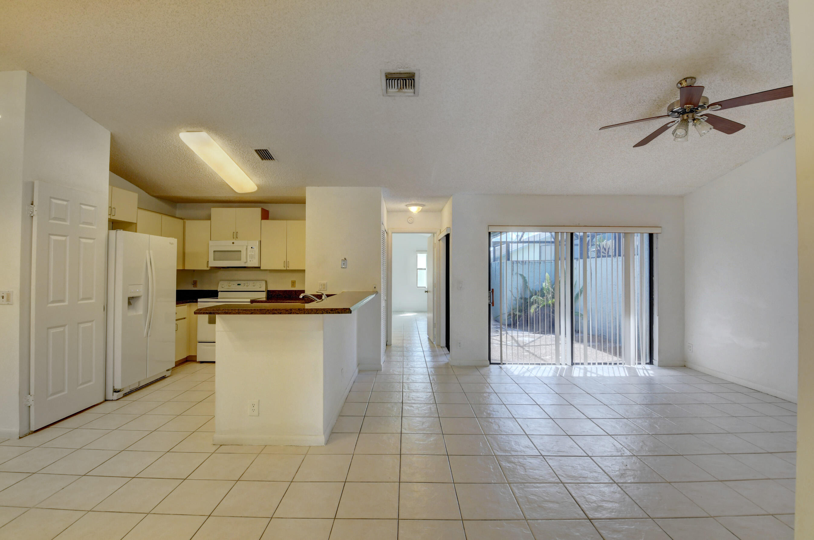 9148 Southwest 21st Court, Unit B Boca Raton, FL 33428 - Photo 17 of 40 16_dsc_4494_5_6_7_8