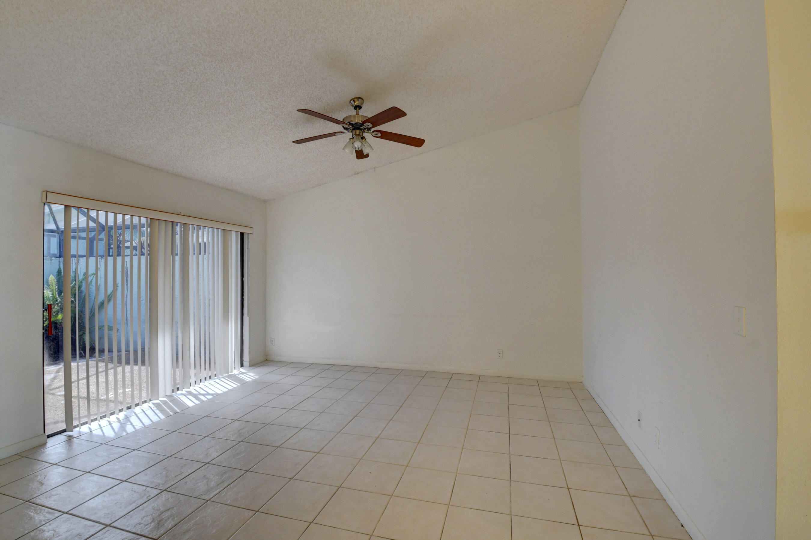 9148 Southwest 21st Court, Unit B Boca Raton, FL 33428 - Photo 20 of 40 19_dsc_4509_10_11_12_13