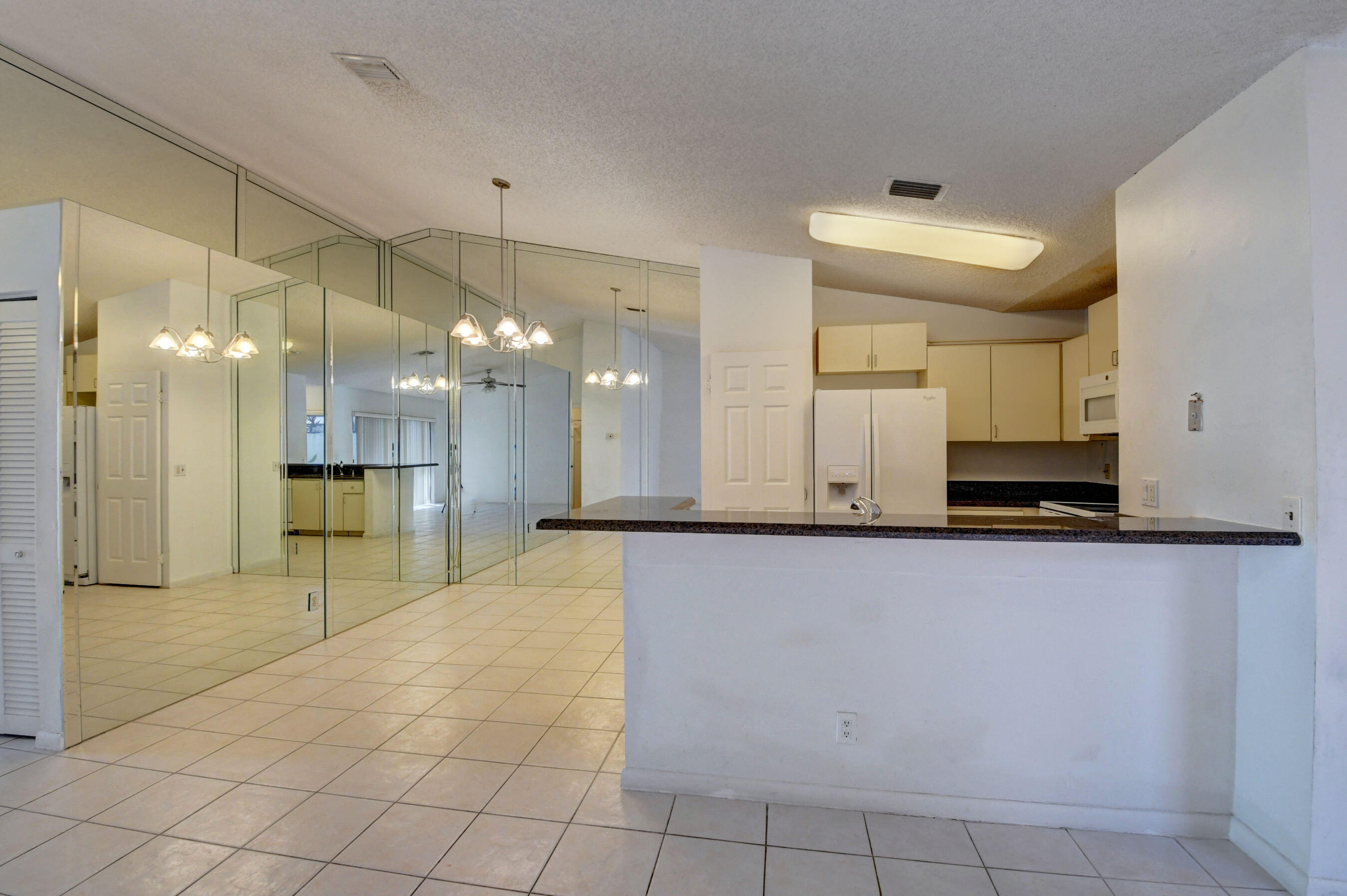 9148 Southwest 21st Court, Unit B Boca Raton, FL 33428 - Photo 23 of 40 22_dsc_4524_5_6_7_8