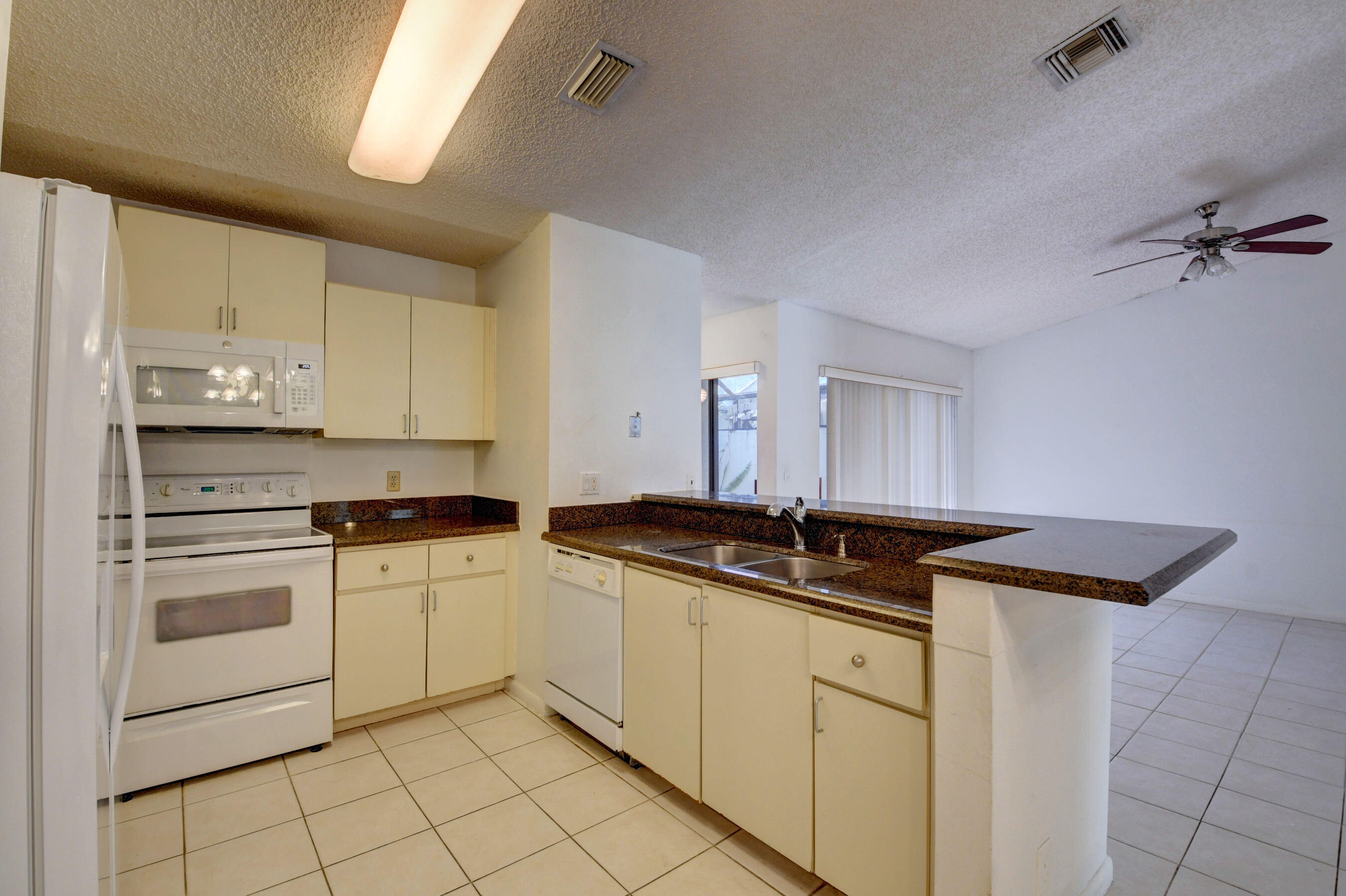 9148 Southwest 21st Court, Unit B Boca Raton, FL 33428 - Photo 26 of 40 25_dsc_4539_40_41_42_43