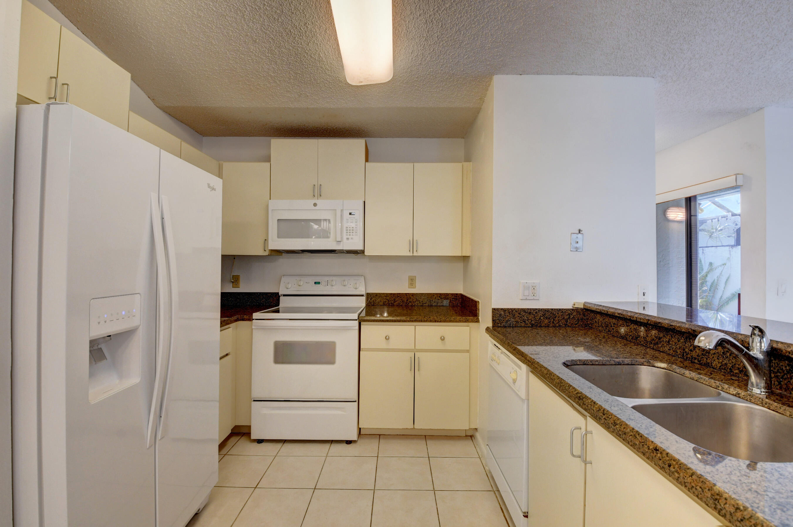 9148 Southwest 21st Court, Unit B Boca Raton, FL 33428 - Photo 27 of 40 26_dsc_4544_5_6_7_8