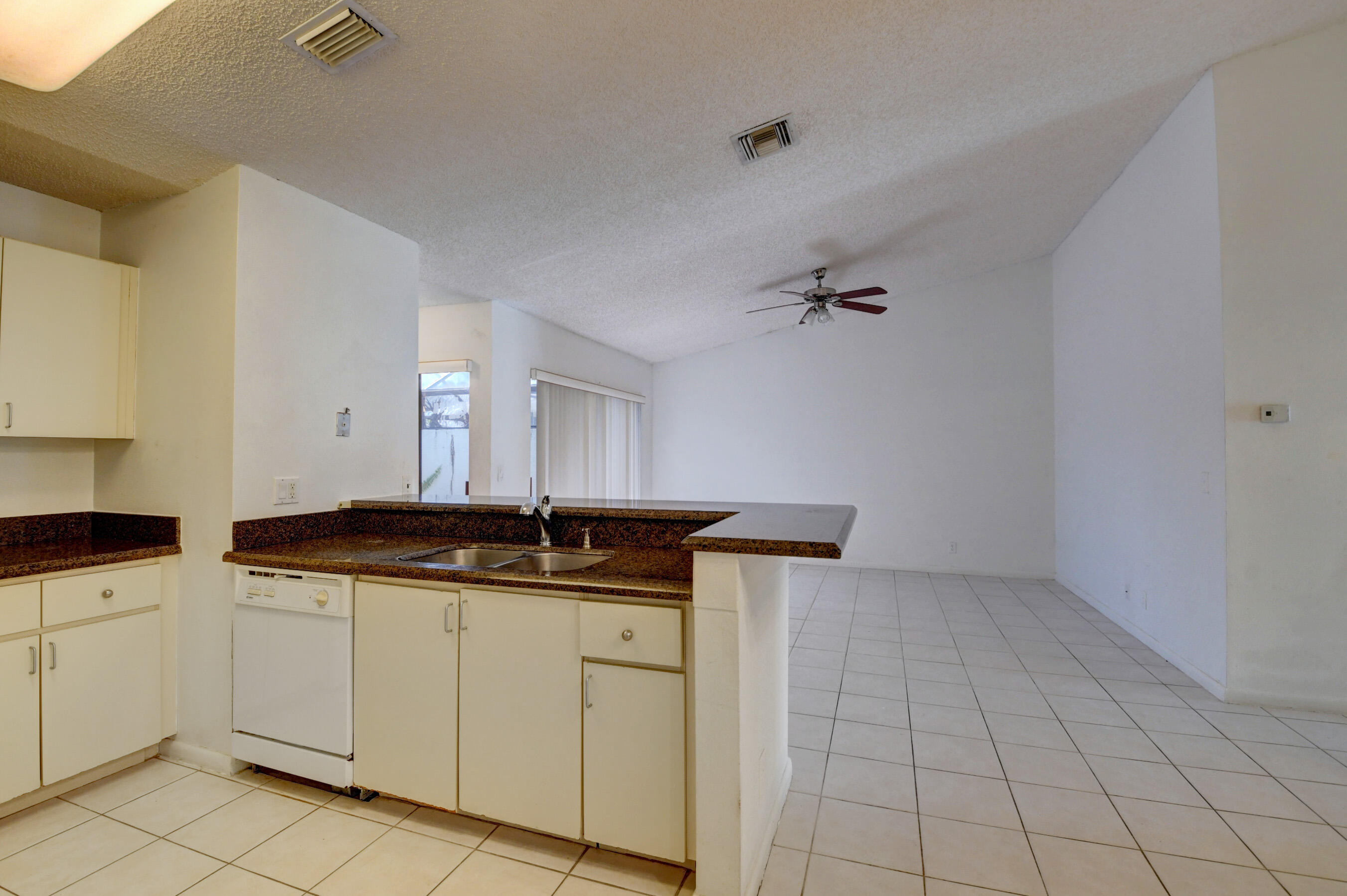 9148 Southwest 21st Court, Unit B Boca Raton, FL 33428 - Photo 28 of 40 27_dsc_4549_50_51_52_53