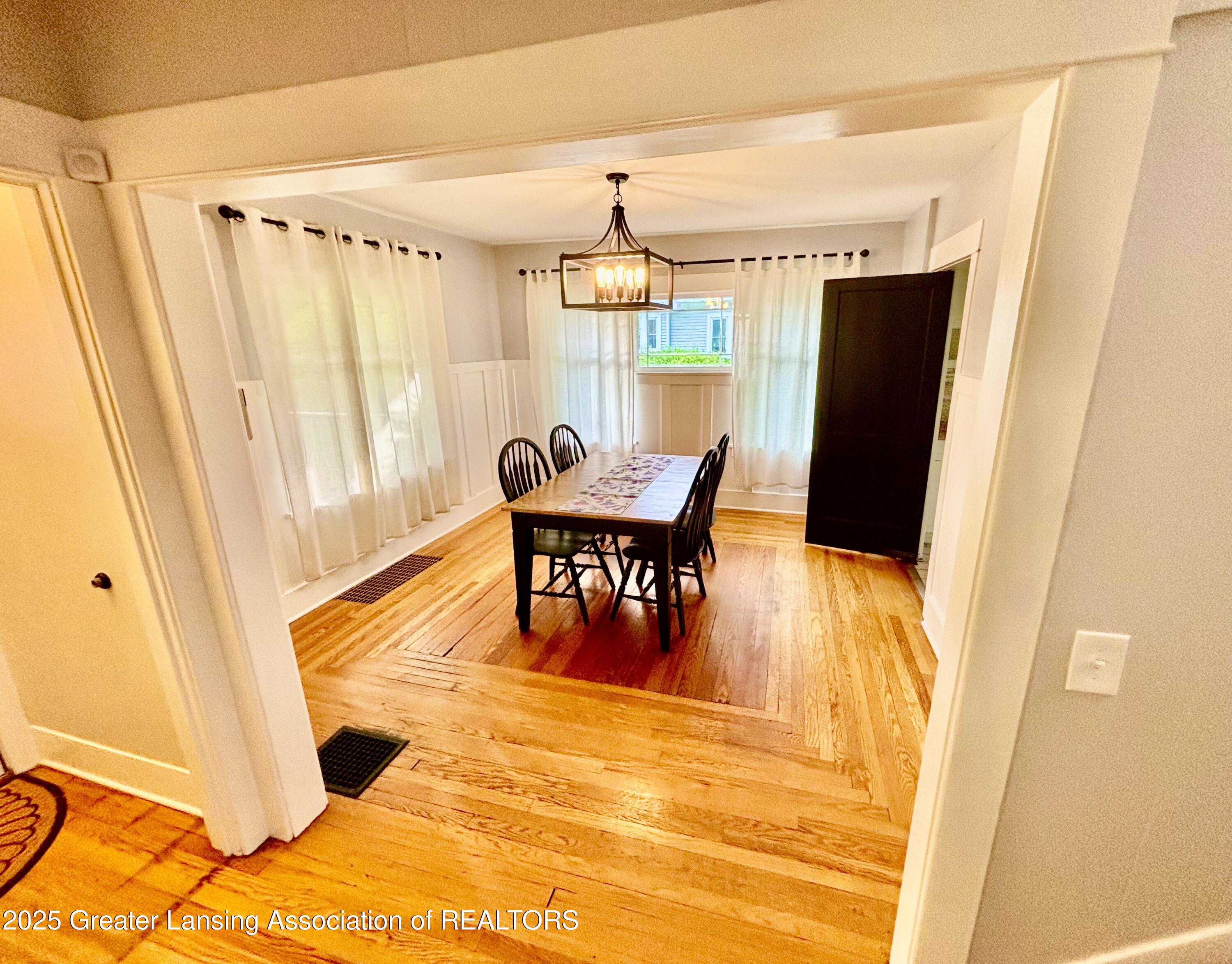 1519 Osborn Road Lansing, MI 48915 - Photo 24 of 72 IMG_4941 2
