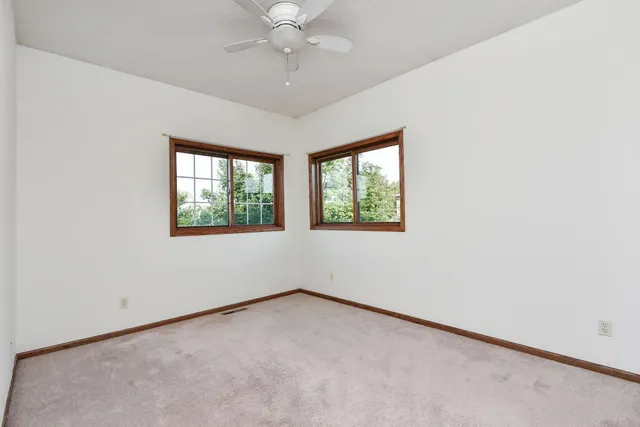 $539,900 | 1986 Laquey Avenue Northeast, St. Michael, MN 55376