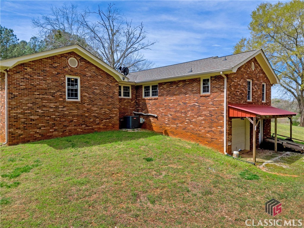 241 Cotton Road Commerce, GA 30529 - Photo 15 of 59