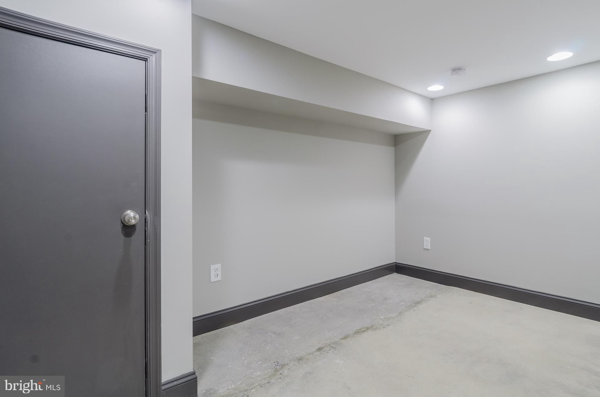 8 West Barney Street Baltimore, MD 21230 - Photo 15 of 37 Unit 1 Bedroom