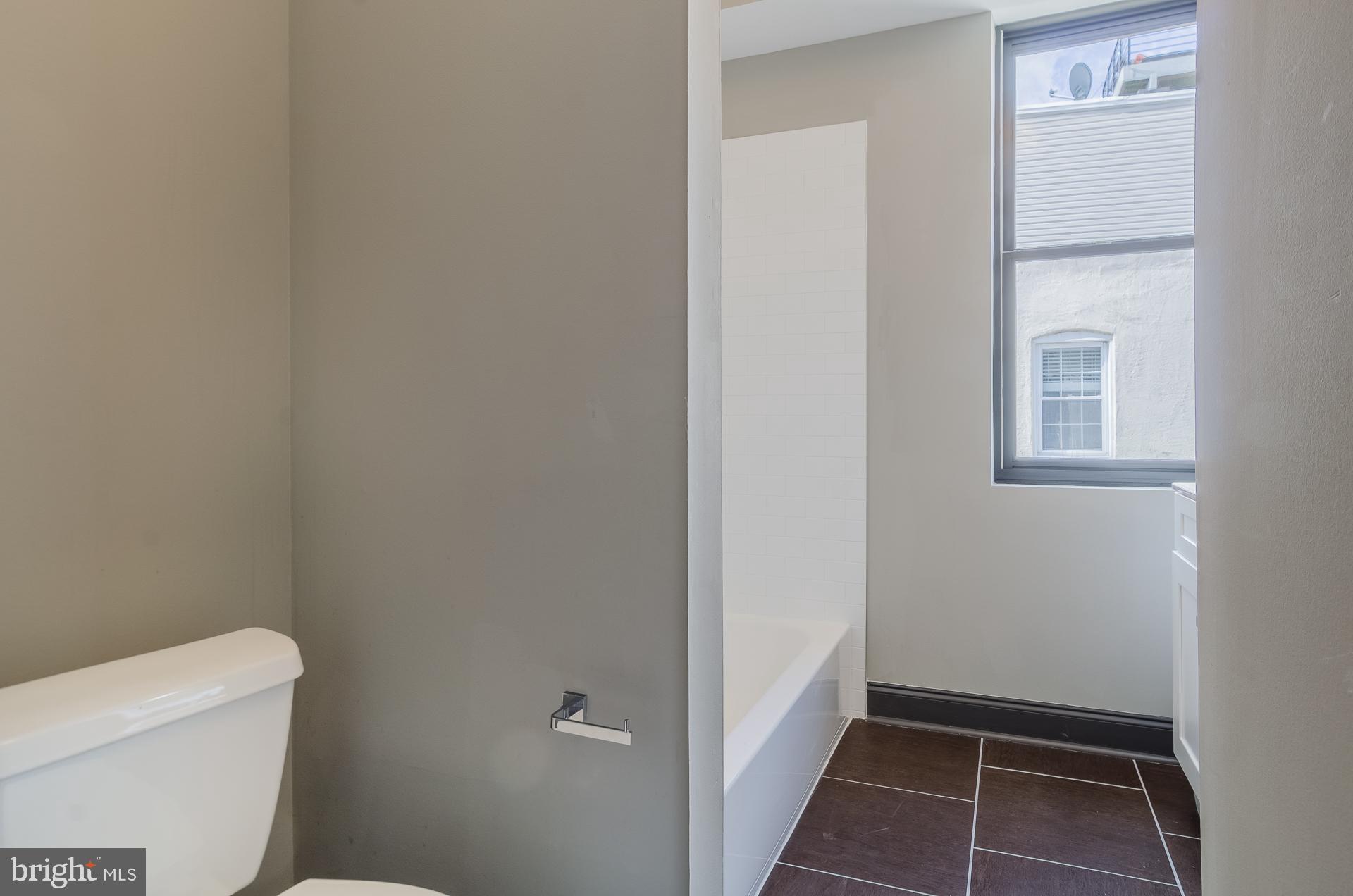 8 West Barney Street Baltimore, MD 21230 - Photo 22 of 37 Unit 2 Bathroom