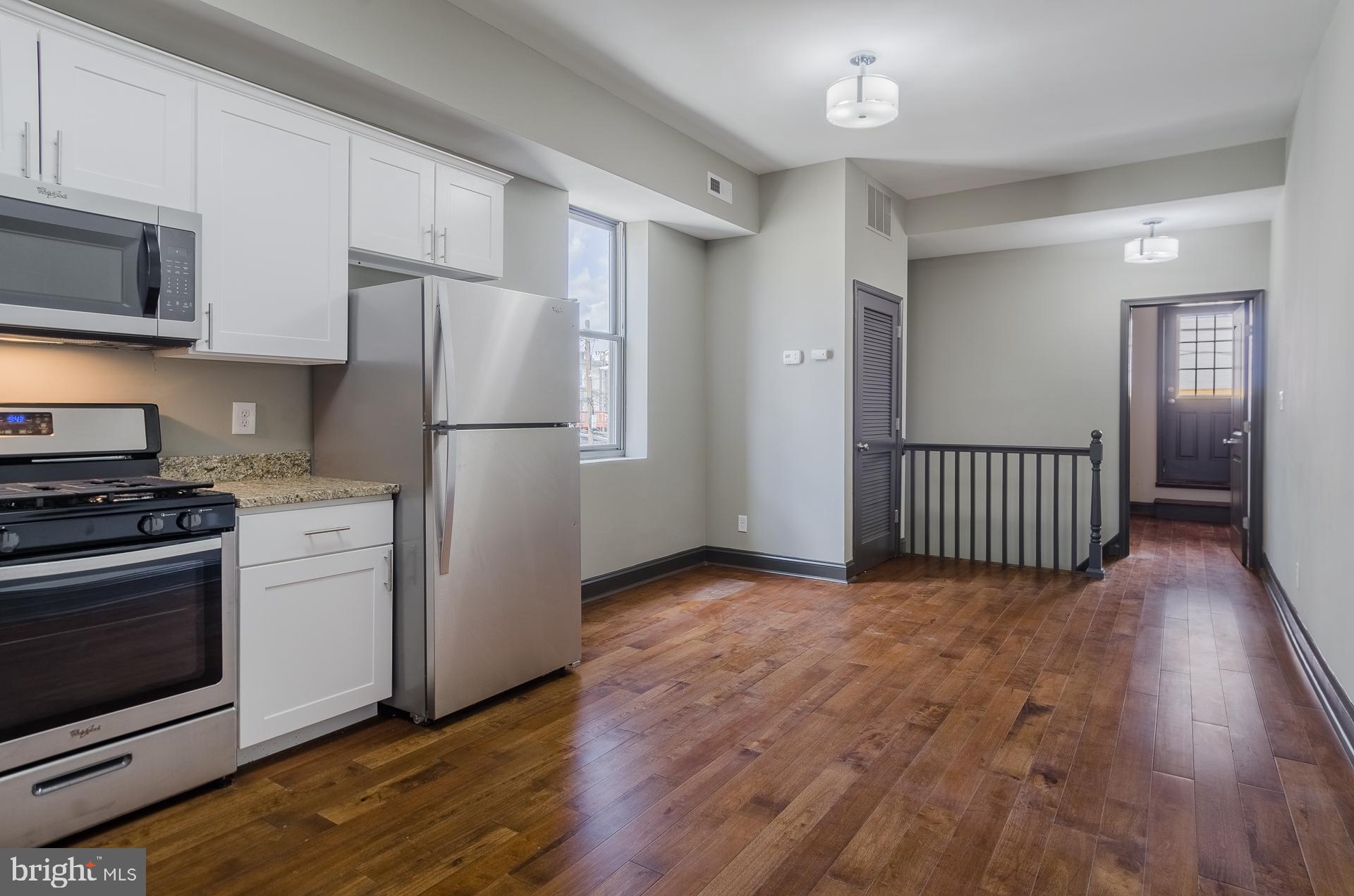 8 West Barney Street Baltimore, MD 21230 - Photo 30 of 37 Unit 2 Living Room/Kitchen