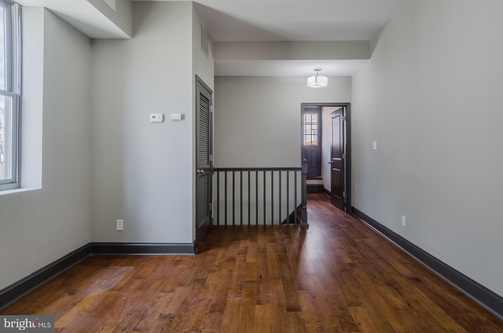 8 West Barney Street Baltimore, MD 21230 - Photo 31 of 37 Unit 2 Living Room