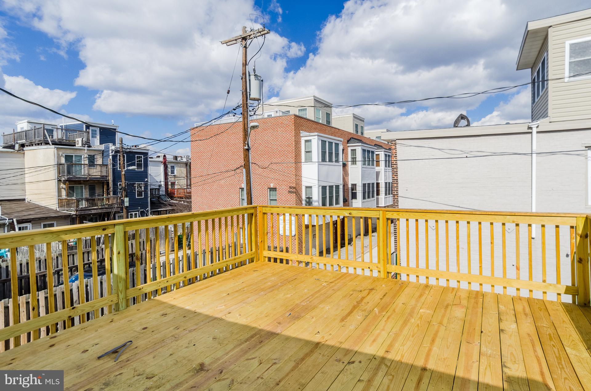 8 West Barney Street Baltimore, MD 21230 - Photo 33 of 37 Unit 2 - Rear Deck
