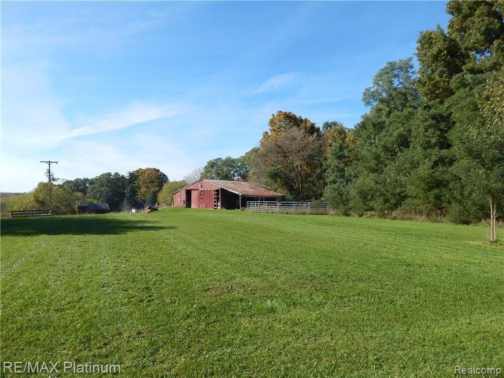 6358 Denton Hill Road Fenton, MI 48430 - Photo 62 of 72 DSCN6654.JPG