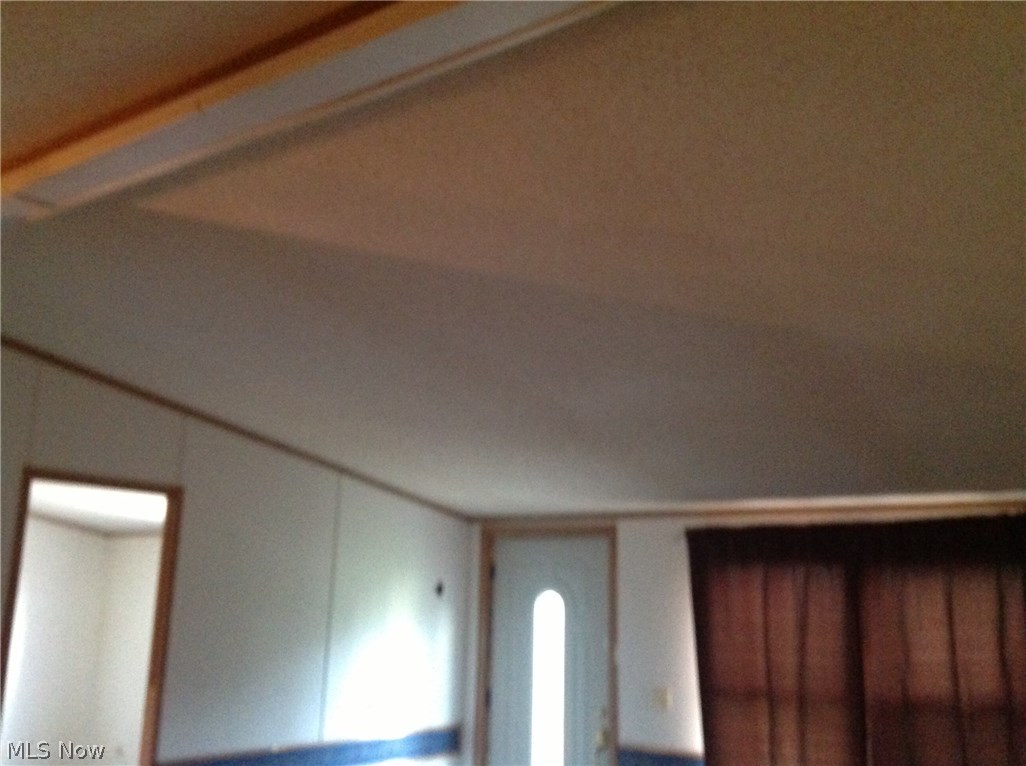 27192 Center Road Beloit, OH 44609 - Photo 10 of 19
