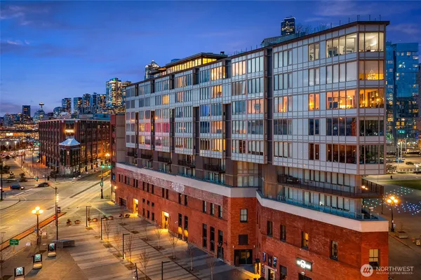 $409,000 | 590 1st Avenue South, Unit 702, Seattle, WA 98104