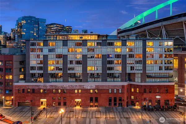 $409,000 | 590 1st Avenue South, Unit 702, Seattle, WA 98104