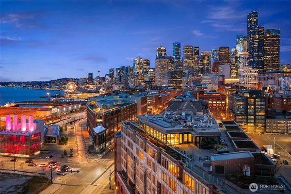 $409,000 | 590 1st Avenue South, Unit 702, Seattle, WA 98104