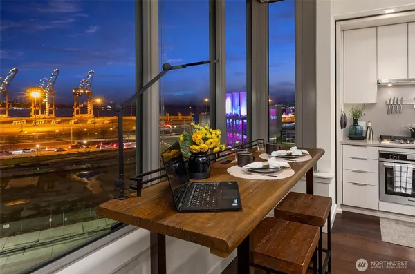 $409,000 | 590 1st Avenue South, Unit 702, Seattle, WA 98104