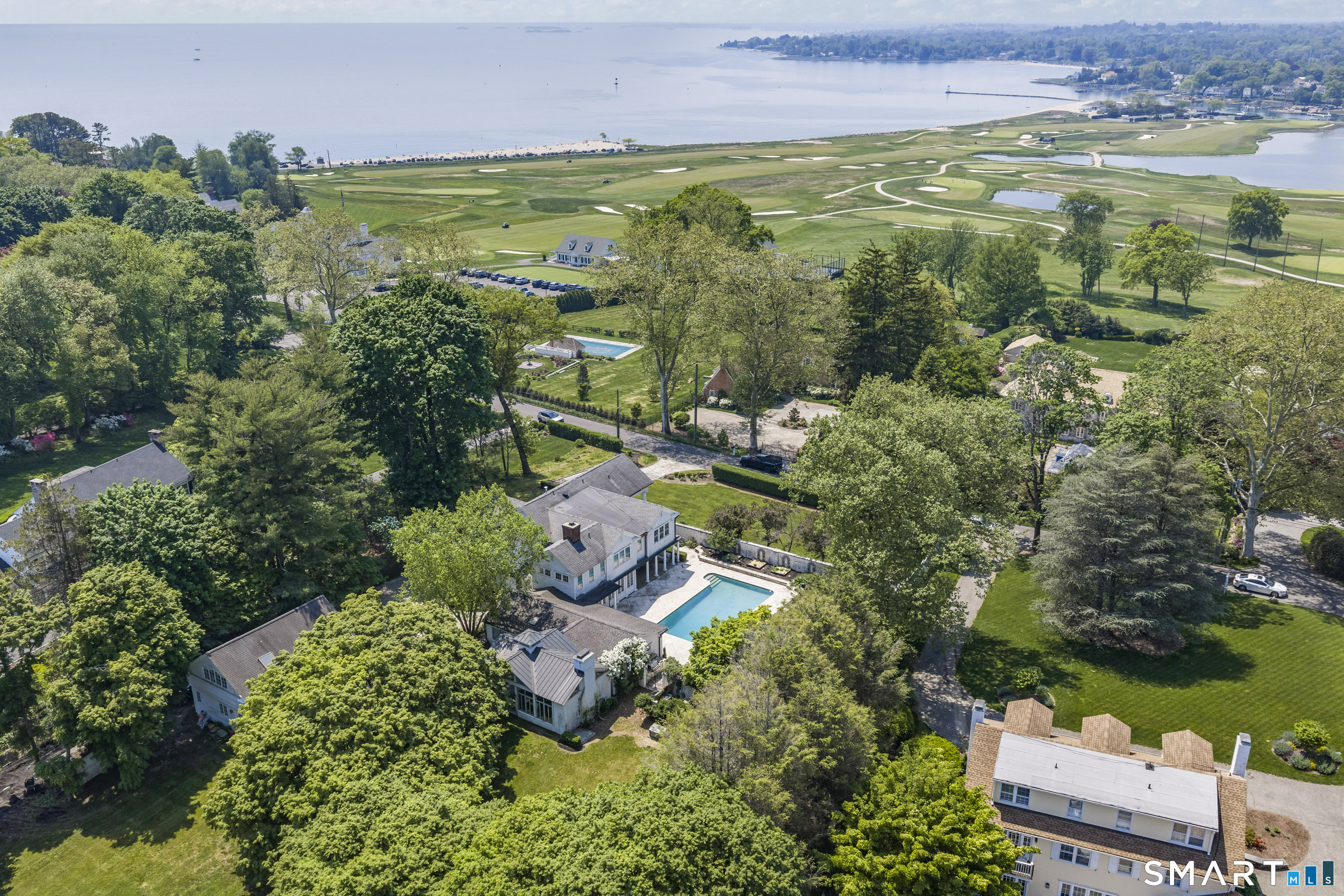 817 Sasco Hill Road Fairfield, CT 06824 - Photo 5 of 8