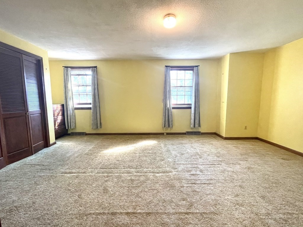 150 Meadowbrook Road Agawam, MA 01001 - Photo 18 of 27 Gallery Image 18
