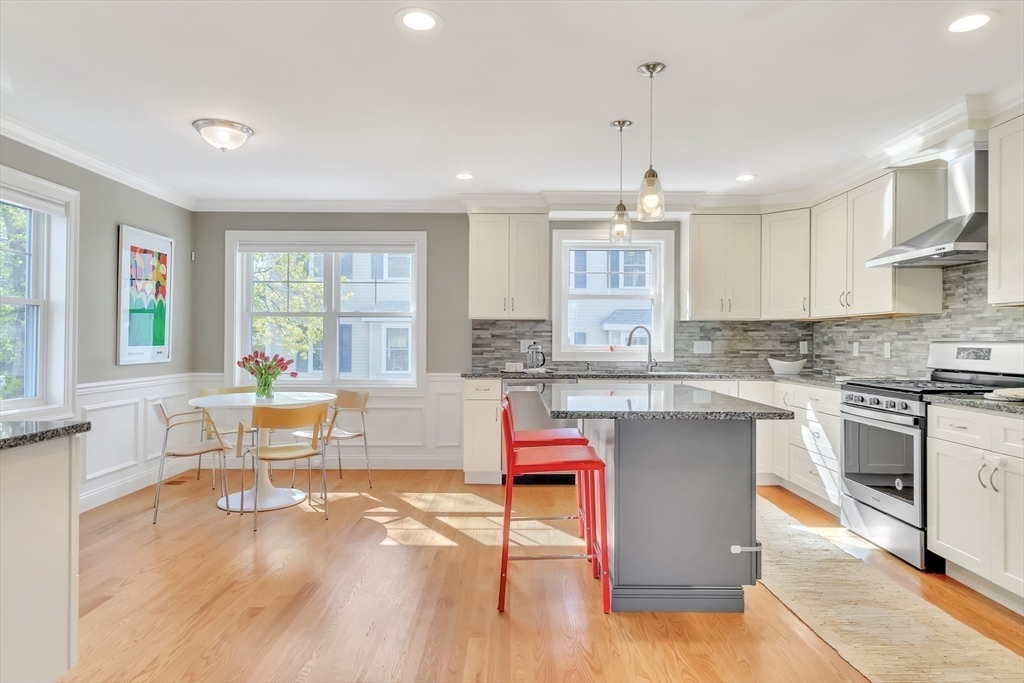 3 Lowell Street, Unit 3 Waltham, MA 02453 - Photo 7 of 26