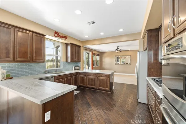 $774,990 | 30214 Trois Valley Street, Murrieta, CA 92563