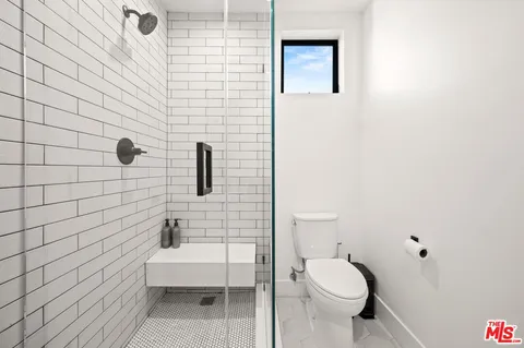 $1,399,999 | 1444 Hi Point Street, Los Angeles, CA 90035