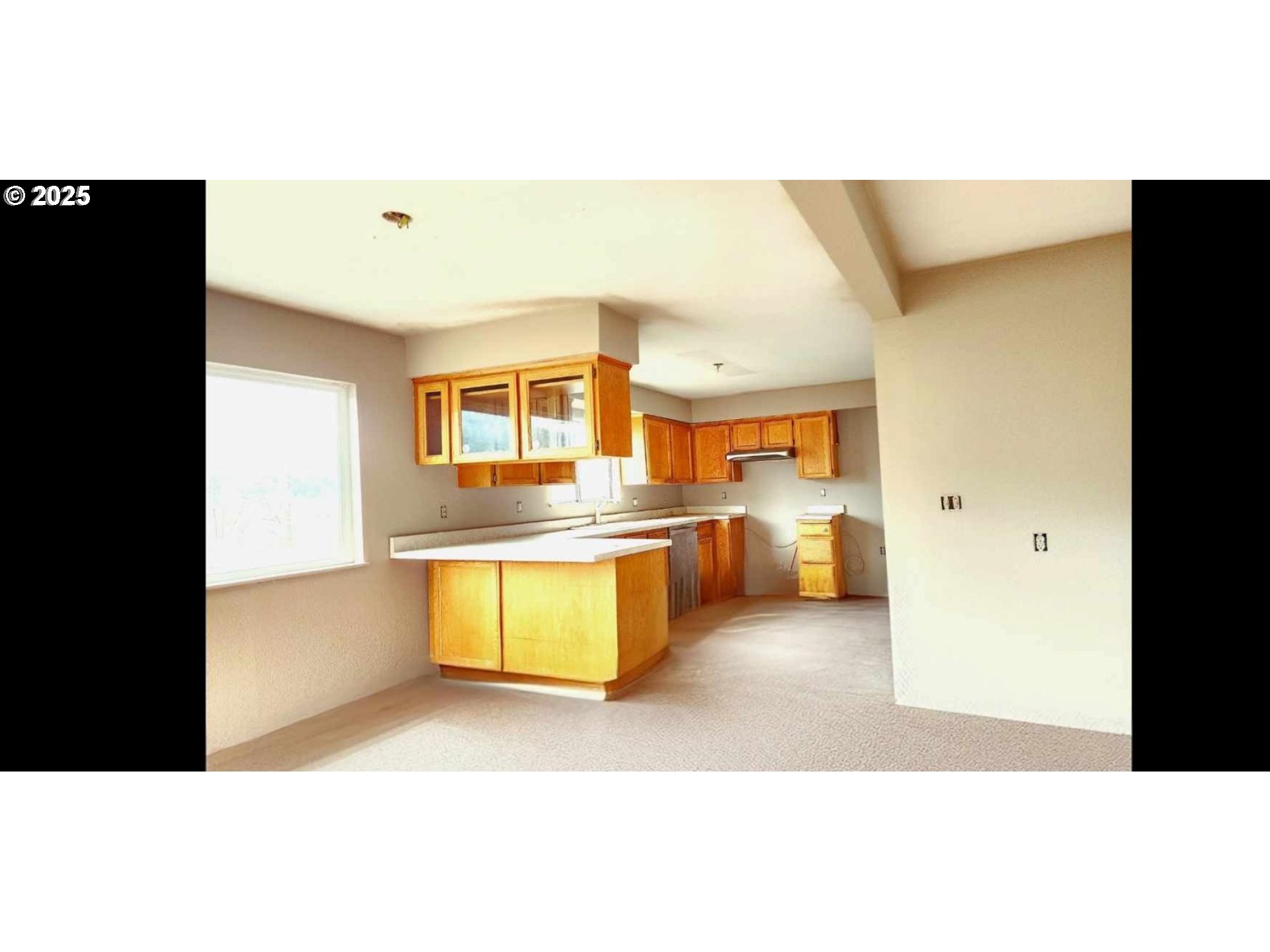 63606 Andrews Road Coos Bay, OR 97420 - Photo 3 of 15 Gallery Image 3