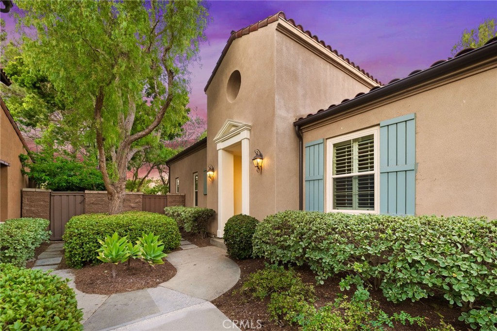 45 Shade Tree Irvine, CA 92603 - Photo 2 of 62