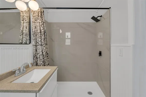 $1,700 | 7300 Byron Avenue, Unit 16, Miami Beach, FL 33141