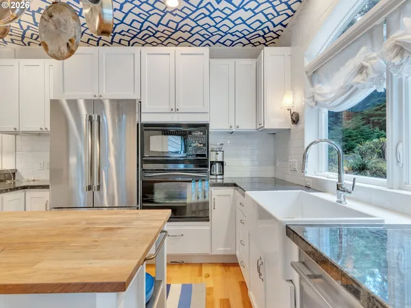 $1,685,000 | 32073 Cedar Lane, Arch Cape, OR 97102