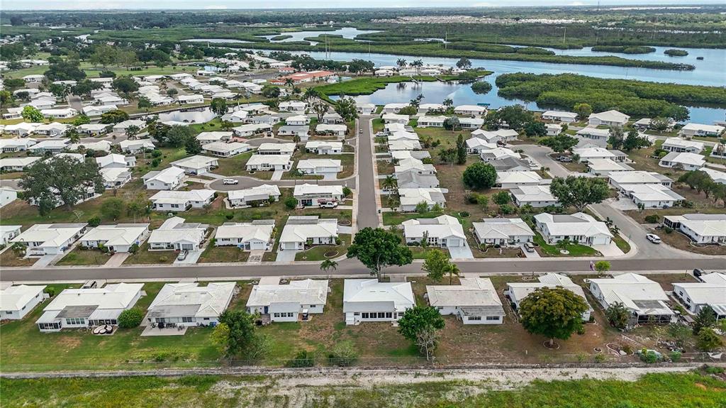 4001 Chinaberry Road Bradenton, FL 34208 - Photo 48 of 60