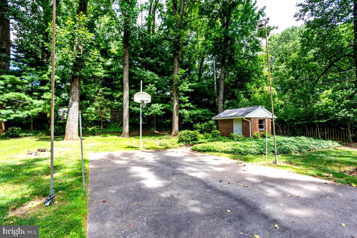 31 Cedarhill Road Randallstown, MD 21133 - Photo 58 of 64 Sport Court