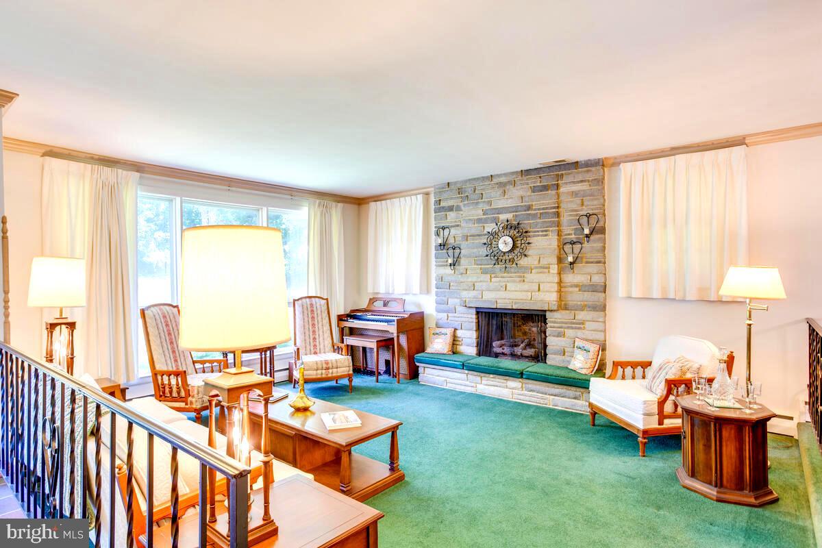 31 Cedarhill Road Randallstown, MD 21133 - Photo 10 of 64 Spacious Living Room