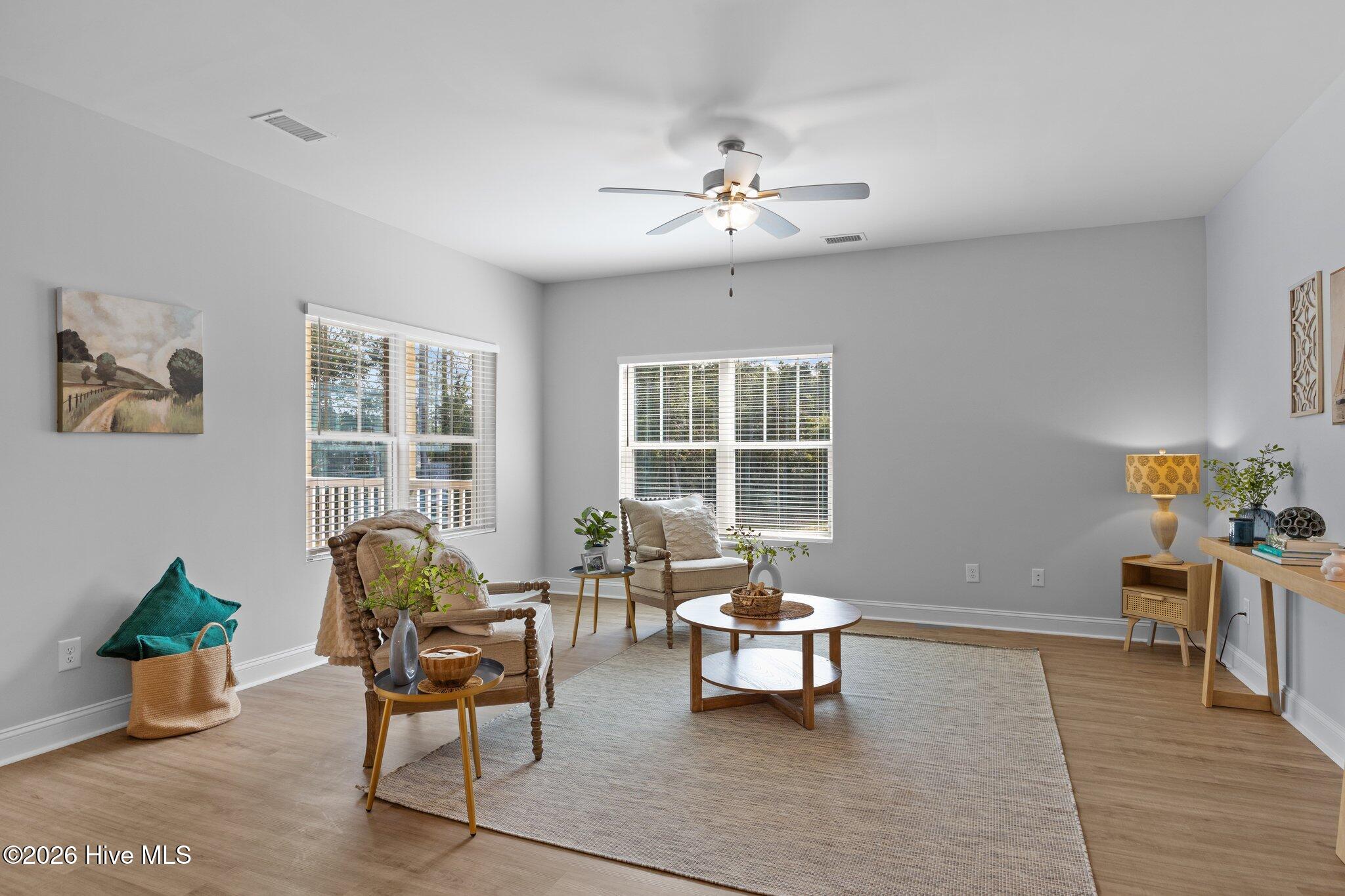 400 Lighthouse Lane, Unit B2 Cedar Point, NC 28584 - Photo 18 of 34 Living Room