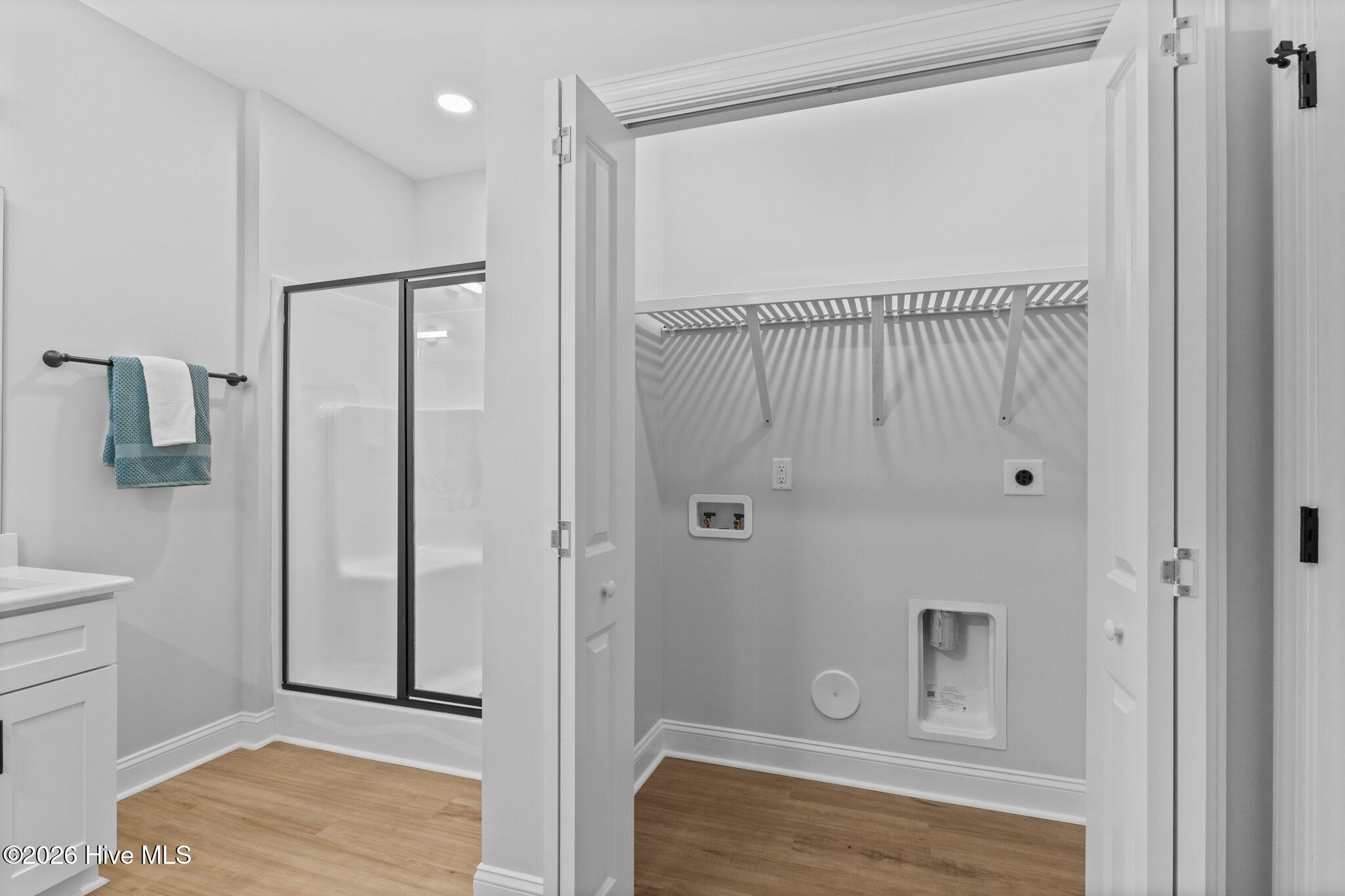 400 Lighthouse Lane, Unit B2 Cedar Point, NC 28584 - Photo 20 of 34 Laundry