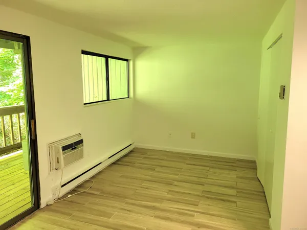 $1,350 | 5 Nabby Road, Unit A36, Danbury, CT 06811